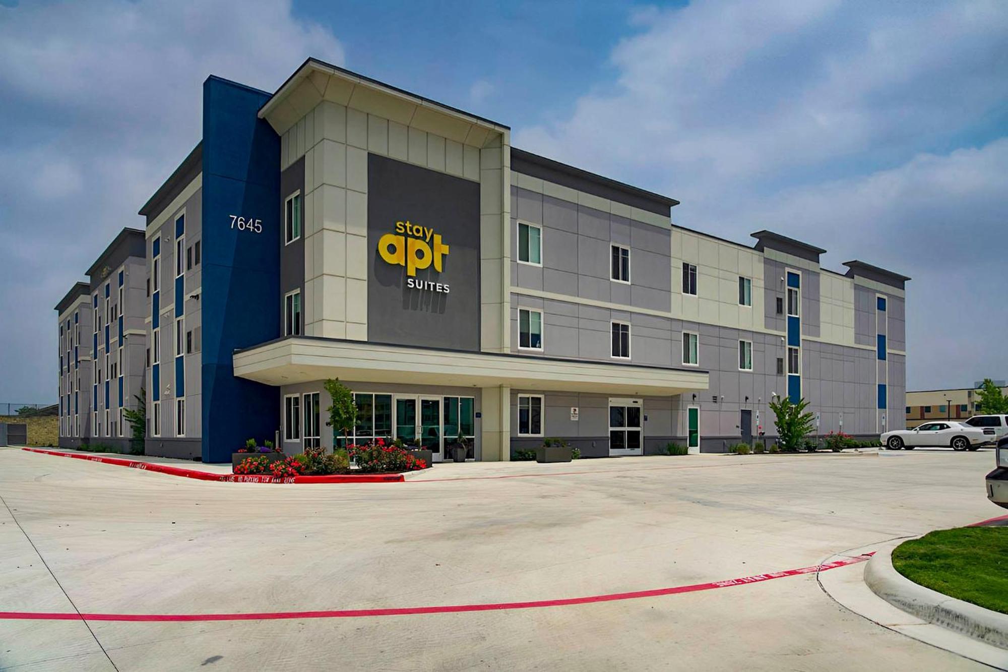 Stayapt Suites San Antonio-Randolph Live Oak Zewnętrze zdjęcie